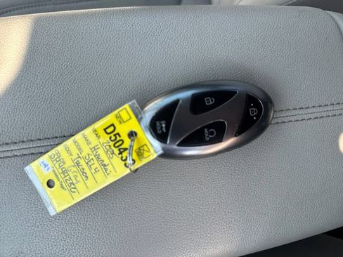 Used 2025 Hyundai Tucson SEL AWD/4WD image 34