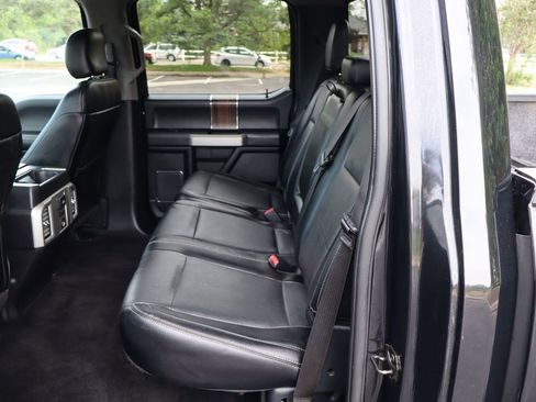 Used 2015 Ford F150 Lariat w/ Equipment Group 502A Luxury AWD/4WD image 20