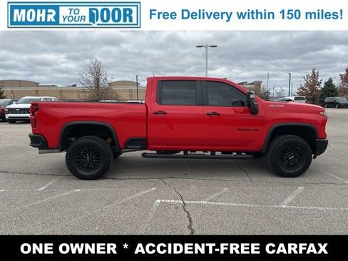 Used 2025 Chevrolet Silverado 2500 ZR2 w/ Technology Package image 8