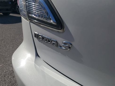 Used 2010 MAZDA MAZDA3 i Sport image 6