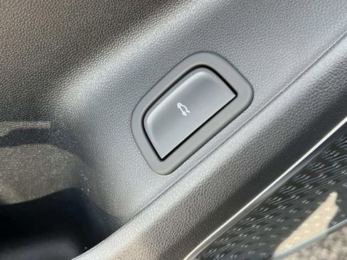 New 2026 Buick Enclave Sport Touring w/ Power Package image 17