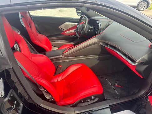 Used 2021 Chevrolet Corvette Stingray Premium Conv w/ Z51 Performance Package RWD image 34
