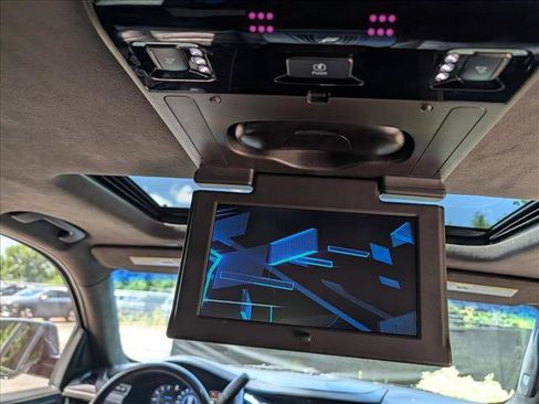 Used 2020 Cadillac Escalade Platinum AWD/4WD image 20