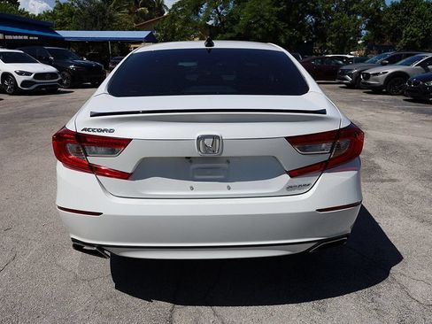 Used 2021 Honda Accord Sport image 9