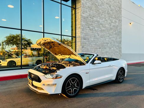 Used 2019 Ford Mustang GT Premium RWD image 13