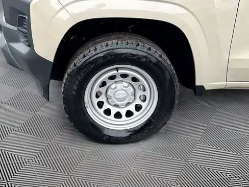 Used 2023 Chevrolet Colorado W/T image 35