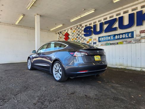 Used 2018 Tesla Model 3 Long Range image 5