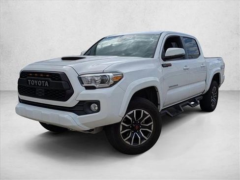 Used 2022 Toyota Tacoma TRD Sport w/ Technology Package image 1
