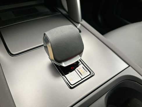 Certified 2025 Land Rover Discovery Sport S image 10