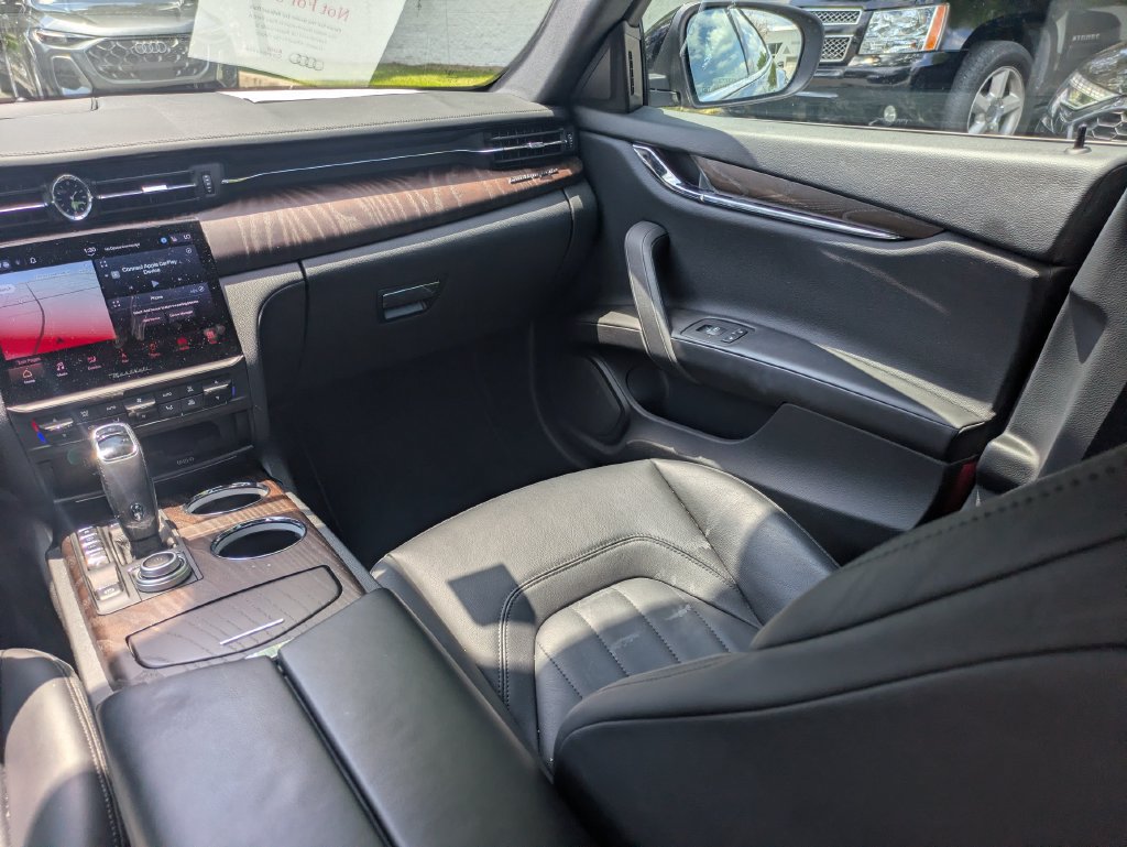 Used 2021 Maserati Quattroporte S RWD image 23
