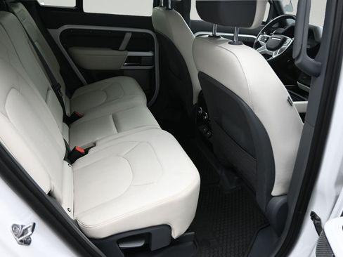 Used 2023 Land Rover Defender 130 First Edition AWD/4WD image 9