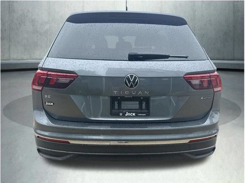 Used 2022 Volkswagen Tiguan SE AWD/4WD image 4