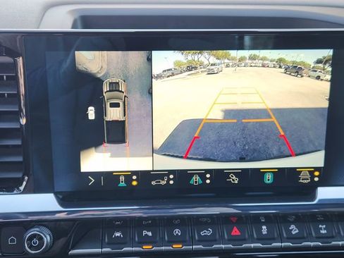 Used 2023 Chevrolet Silverado 1500 ZR2 image 15