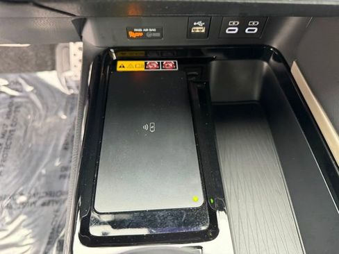 Certified 2025 Toyota Camry XSE image 27