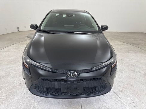 Used 2022 Toyota Corolla LE FWD image 9