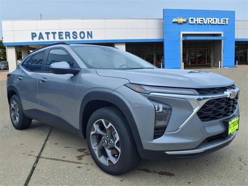 New 2026 Chevrolet Trax LT w/ Driver Confidence Package image 1