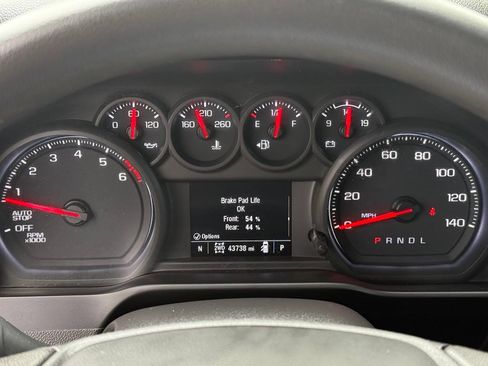 Used 2023 Chevrolet Silverado 1500 Custom Trail Boss w/ LPO, Dark Essentials Package AWD/4WD image 17