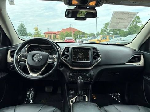 Used 2016 Jeep Cherokee Limited AWD/4WD image 7