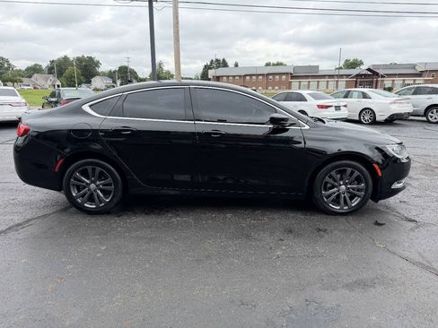 Used 2016 Chrysler 200 Limited FWD image 6