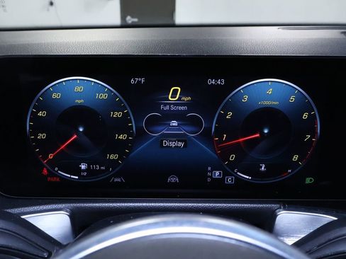 Used 2022 Mercedes-Benz GLB 250 4MATIC w/ Premium Package image 21