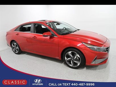 Certified 2022 Hyundai Elantra SEL w/ Convenience + Premium Package