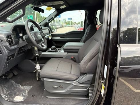 New 2026 Ford F150 XLT w/ XLT Black Appearance Package AWD/4WD image 12