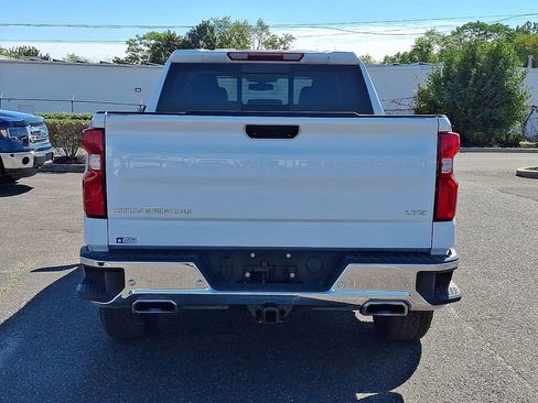 Used 2022 Chevrolet Silverado 1500 LTZ w/ LTZ Convenience Package II AWD/4WD image 10