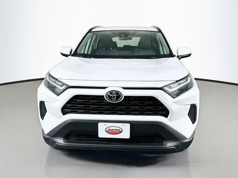 Used 2025 Toyota RAV4 XLE w/ Convenience Package AWD/4WD image 2