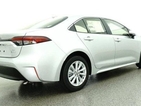 New 2026 Toyota Corolla Hybrid Sedan FWD image 24