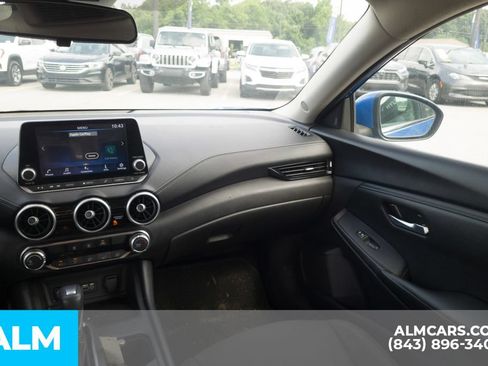 Used 2024 Nissan Sentra SV FWD image 18