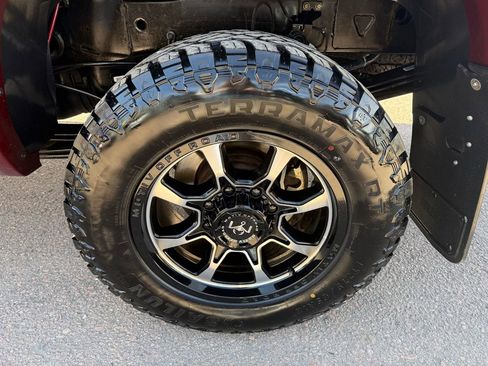 Used 2018 RAM 3500 Laramie w/ Sport Appearance Group image 9