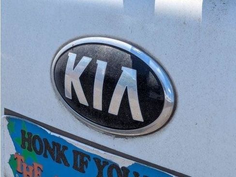 Used 2018 Kia Soul FWD image 36