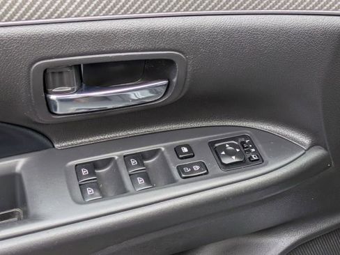 Used 2020 Mitsubishi Outlander ES AWD/4WD image 13
