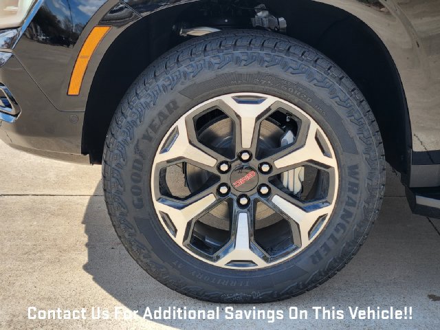New 2027 GMC Yukon AT4 w/ AT4 Premium Package AWD/4WD image 7