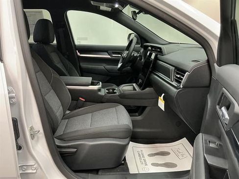 New 2027 GMC Terrain Elevation w/ LPO, Floor Liner Package AWD/4WD image 29