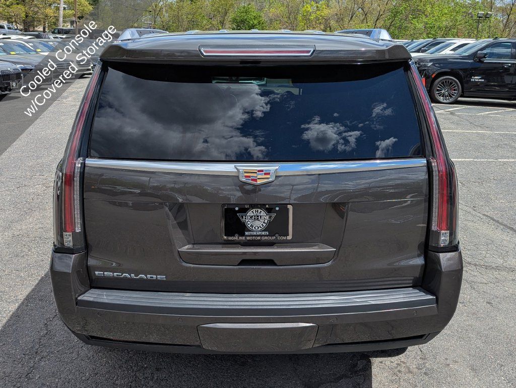 Used 2020 Cadillac Escalade Platinum AWD/4WD image 10