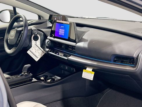 New 2026 Toyota Prius XLE FWD image 25
