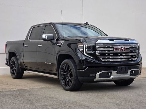 Used 2023 GMC Sierra 1500 Denali w/ Denali Reserve Package AWD/4WD image 6