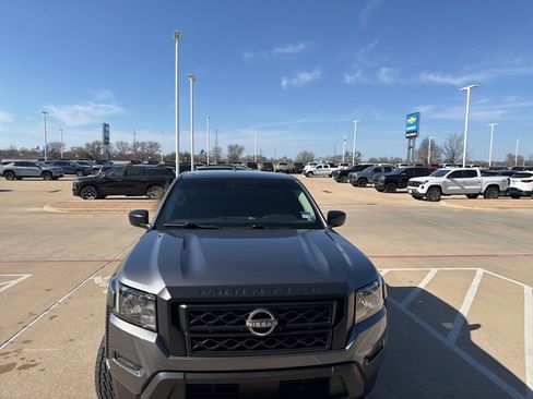Used 2024 Nissan Frontier S image 6