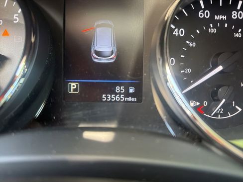 Certified 2022 Nissan Rogue Sport SV FWD image 6