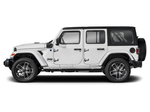 Certified 2025 Jeep Wrangler Unlimited Sahara w/ Safety Group AWD/4WD image 3
