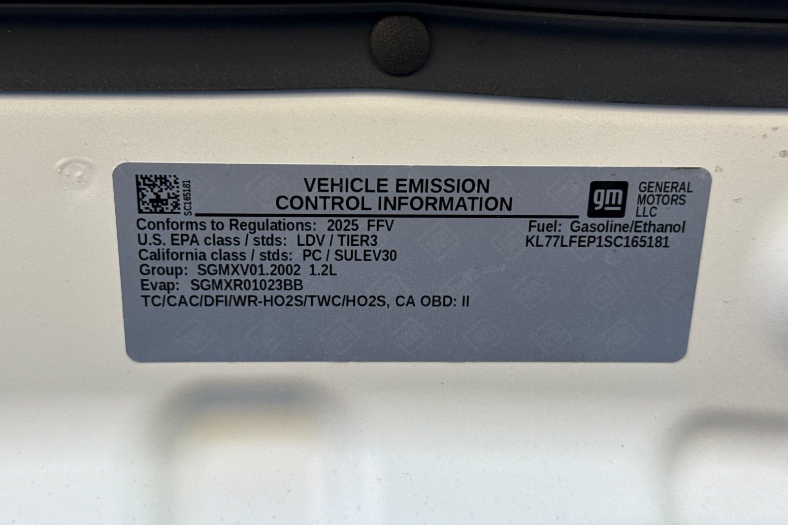 Used 2025 Chevrolet Trax LS FWD image 36