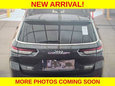 Used 2023 Jeep Grand Cherokee L Limited w/ Luxury Tech Group II AWD/4WD image 8