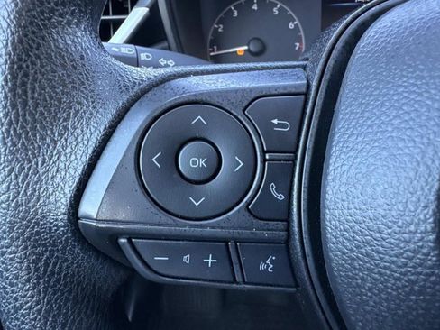 Certified 2025 Toyota Corolla LE image 25