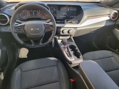 New 2026 Chevrolet Trax RS w/ Sunroof Package image 30