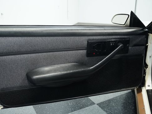 Used 1988 Chevrolet Camaro LT image 32