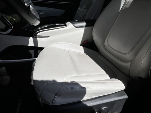 Used 2022 Hyundai Tucson Limited w/ Cargo Package image 17