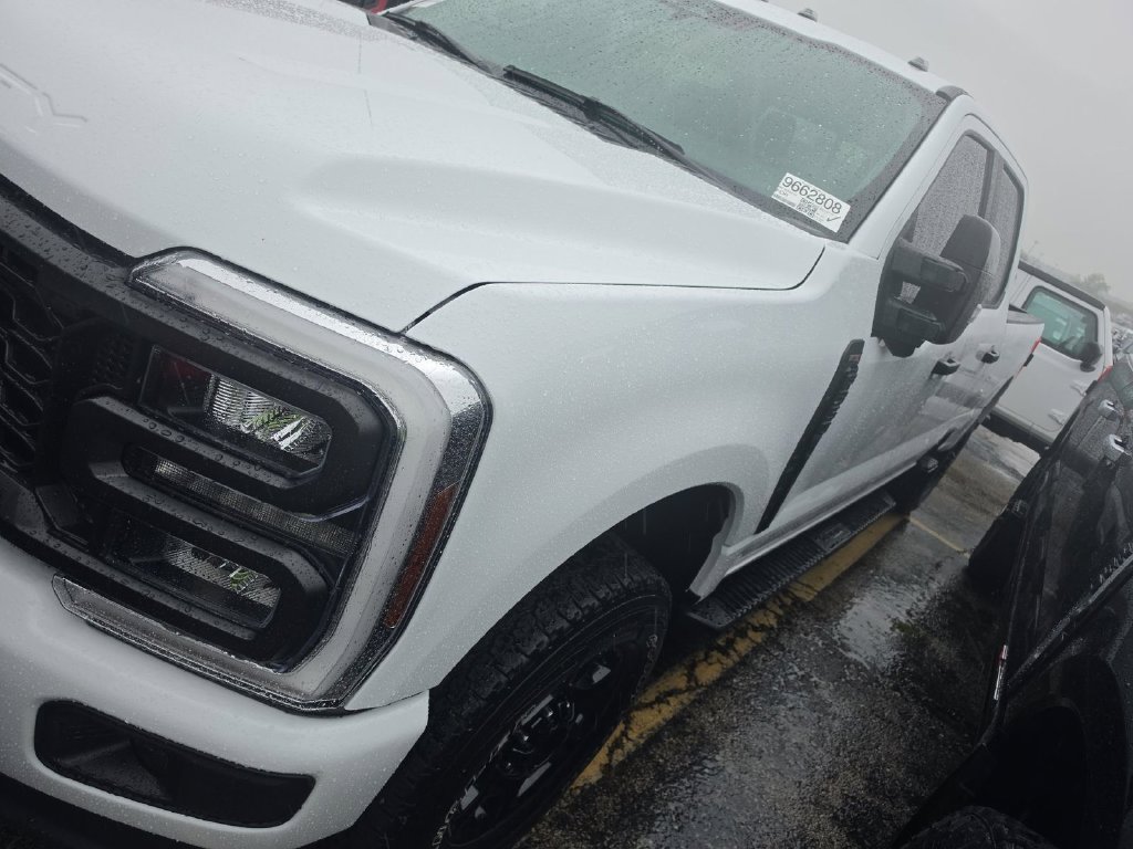 Used 2024 Ford F350 XL w/ STX Appearance Package AWD/4WD image 2