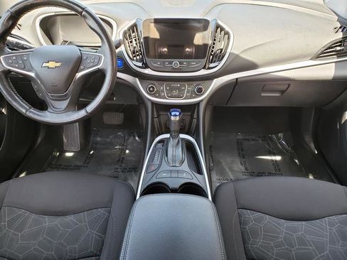Used 2018 Chevrolet Volt LT w/ Comfort Package FWD image 14