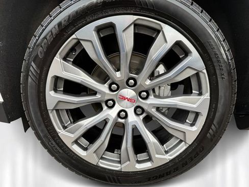 Used 2021 GMC Yukon Denali w/ Denali Ultimate Package image 9